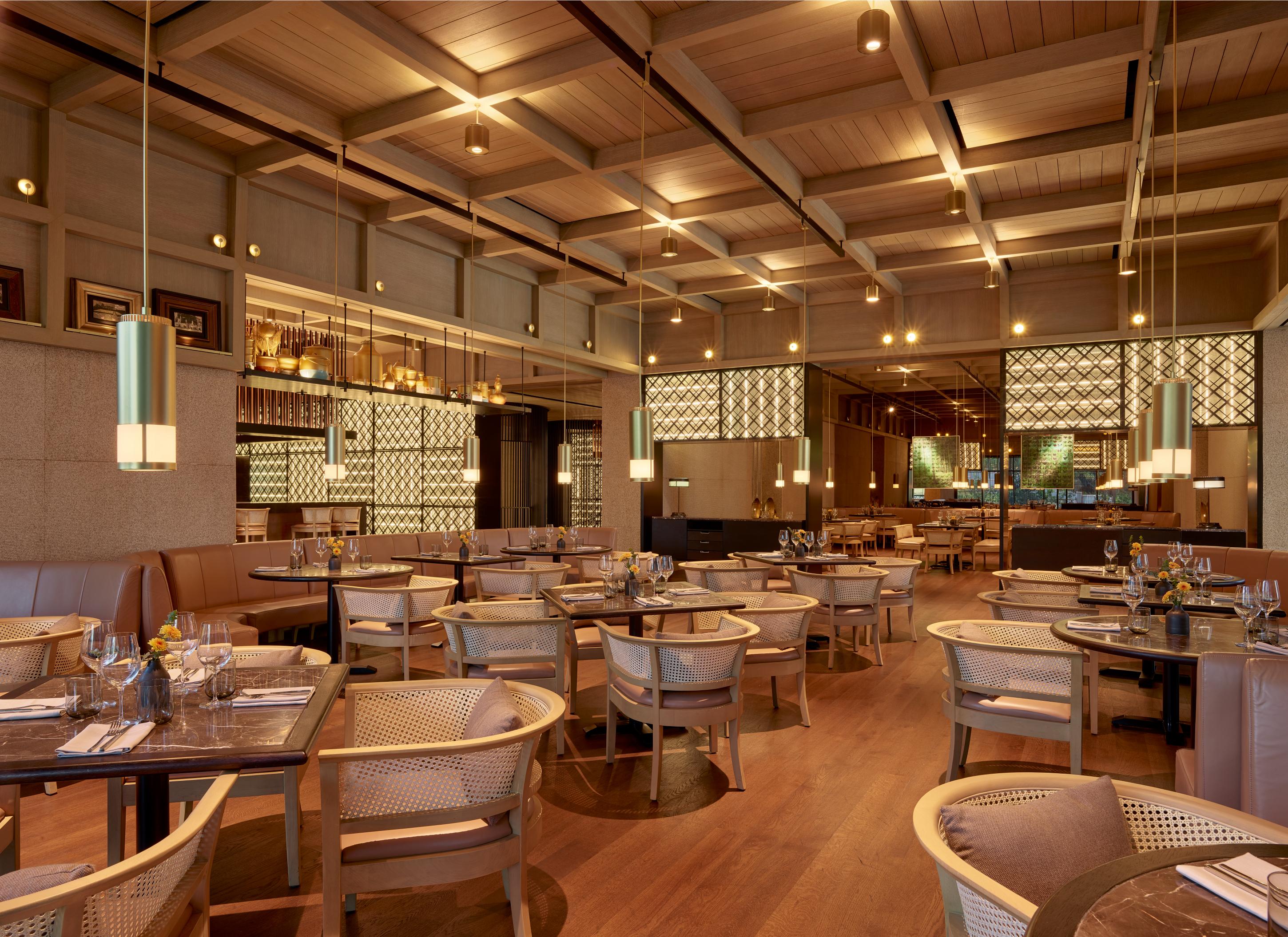 The Ruma Hotel And Residences Куала Лумпур Екстериор снимка Interior of the restaurant