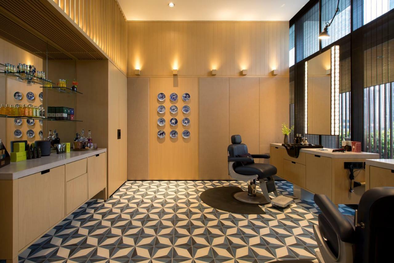 The Ruma Hotel And Residences Куала Лумпур Екстериор снимка The Barber Shop at The Standard East Village